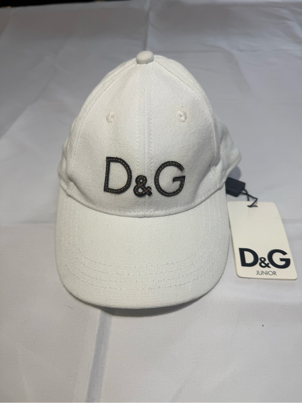Kids size 6C Y2K Dolce & Gabbana White Logo Cap with Hang Tags